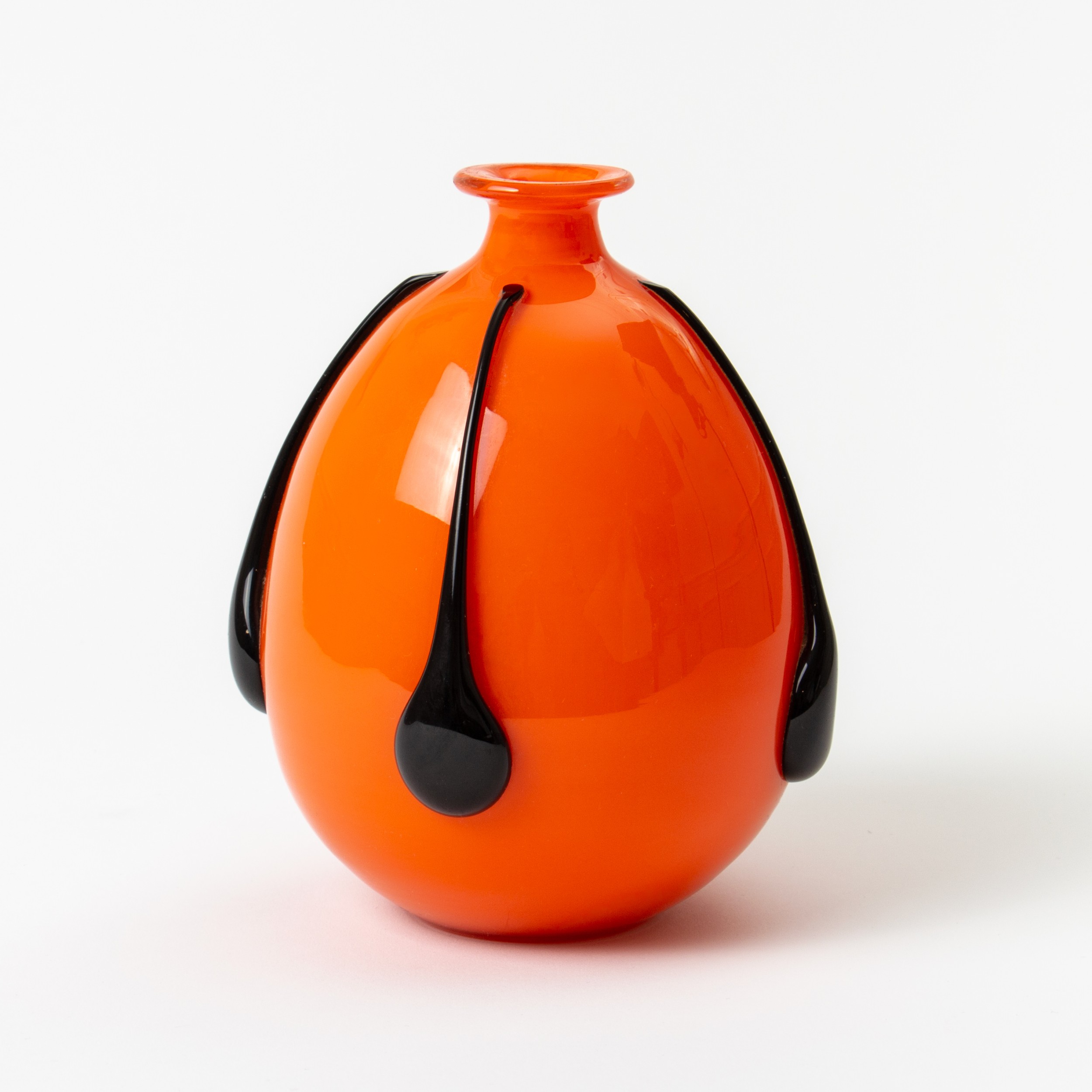 startseite-tears-vase-01.jpg